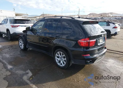 2011 BMW X5 xDrive35I/xDrive35I Premium/xDrive35I Sport Activity z USA, uszkodzony, nr VIN 5UXZV4C59BL405913